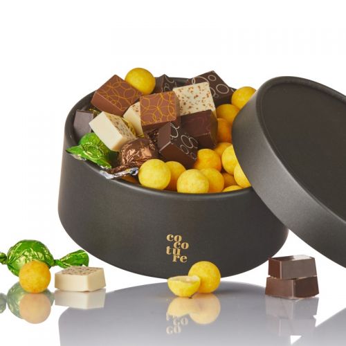 Rund luksus Påskeæske 400g. - 3 rum / Påskemix_sort_closeup