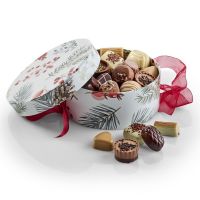 Rund Hatteæske -  Luksus chokolade 500g_motiv: Gran & Bær 2060-2404