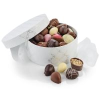 Rund Luksus æske med Luksus Chokolade & Luksusæg_hvid/sølv