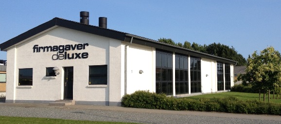 Firmagaver deluxe - vi er super glade for vores flotte hus!